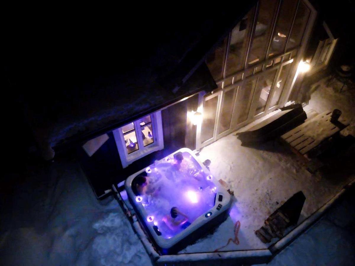 Lemonsjoen-Jotunheimen-Besseggen Villa Stuttgongfossen ภายนอก รูปภาพ